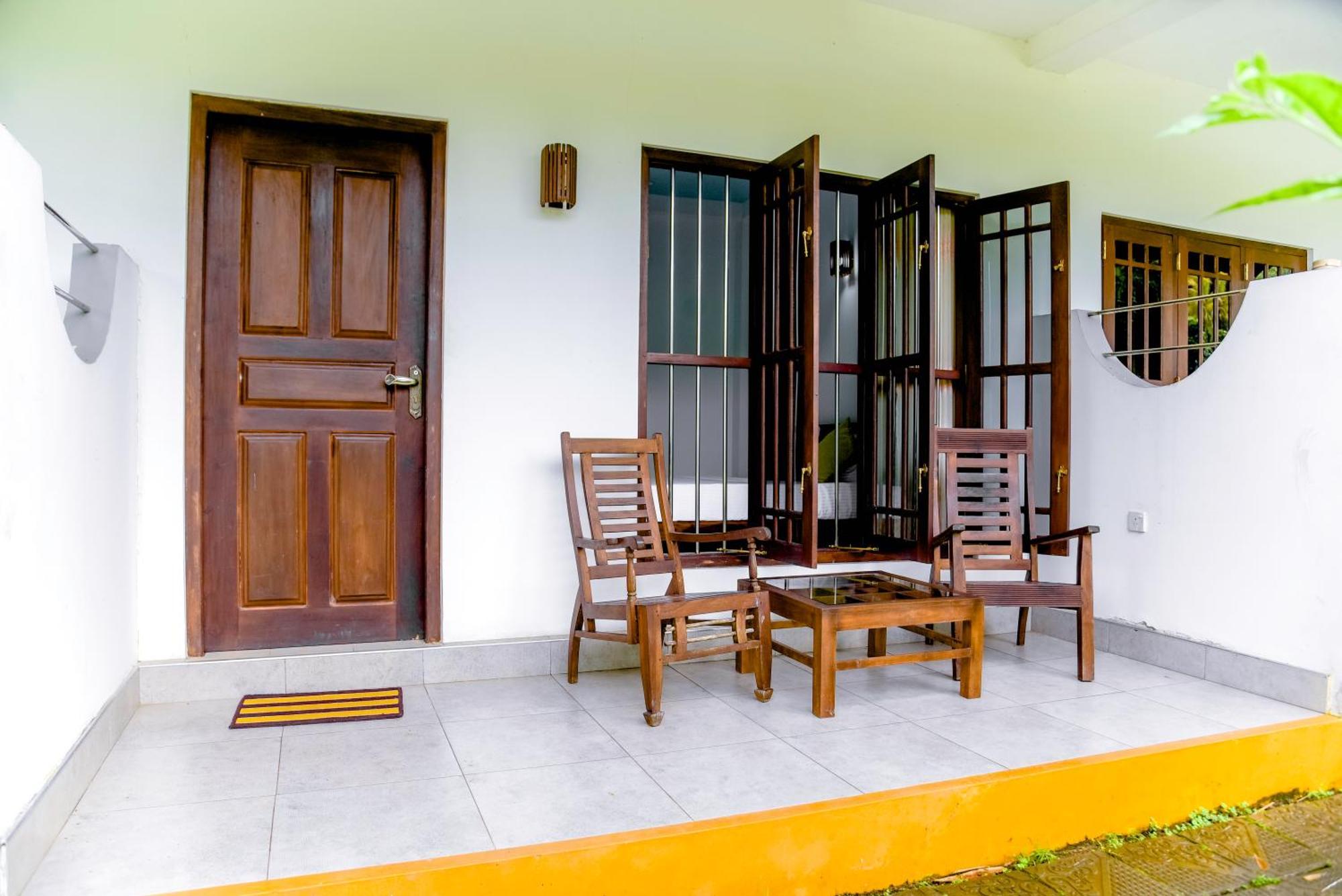 Paddy Field View Resort Mirissa Exterior foto